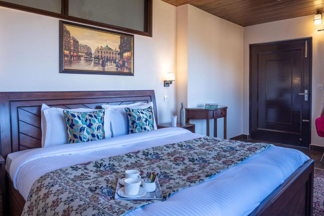 Stayvista At Cecil Cottages With Barbeque, Hill View كاساولى المظهر الخارجي الصورة